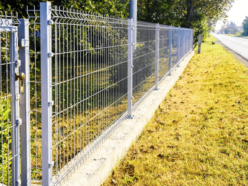 لوحة السياج